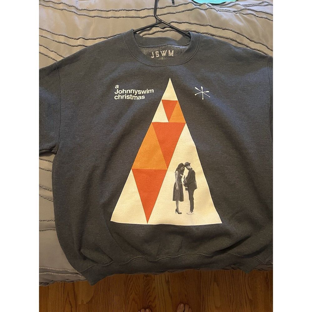 a Johnnyswim Christmas JSWM L Grey Sweatshirt Band Nashville RARE